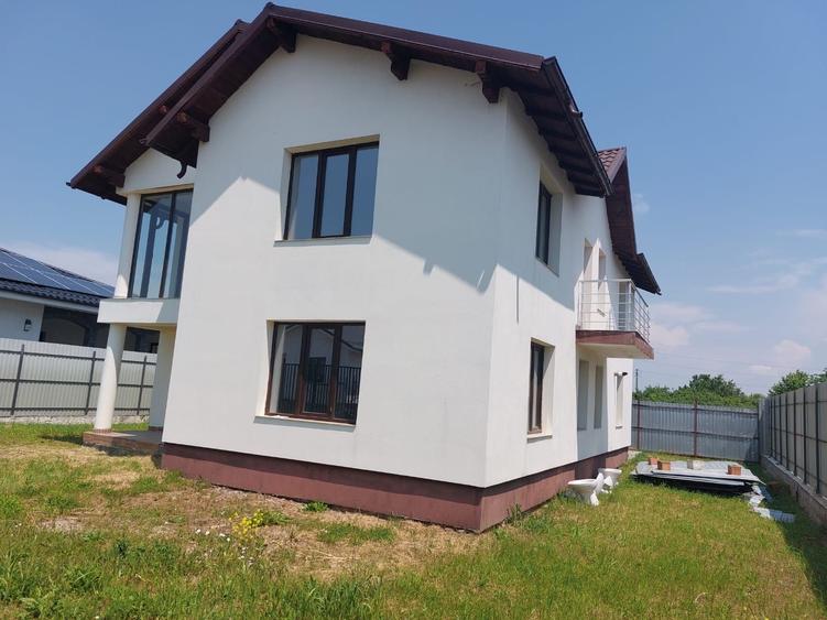 Casă cu 4 camere în Buftea