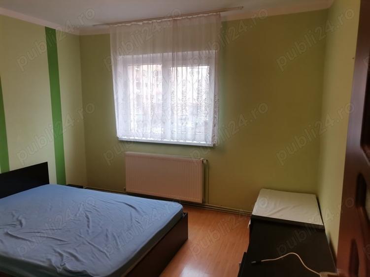 Apartament cu 2 camere decomandat în Vasile Aaron
