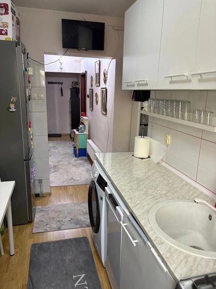 Apartament 2 camere mobilat, etaj 1, Micro 17 Gala?i 49,9 mp | Persoana fizica - 2