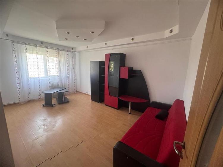 Apartament cu 2 camere decomandat în Dacia