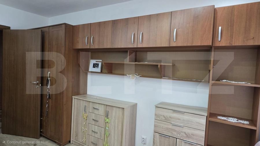 Apartament cu 3 camere decomandat, mobilat în Micro 14