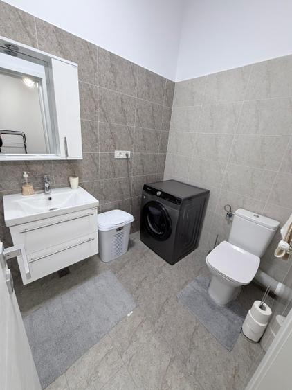 Apartament cu 3 camere decomandat în Tomis Plus