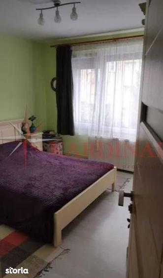 Apartament cu 2 camere decomandat, mobilat în Craiter