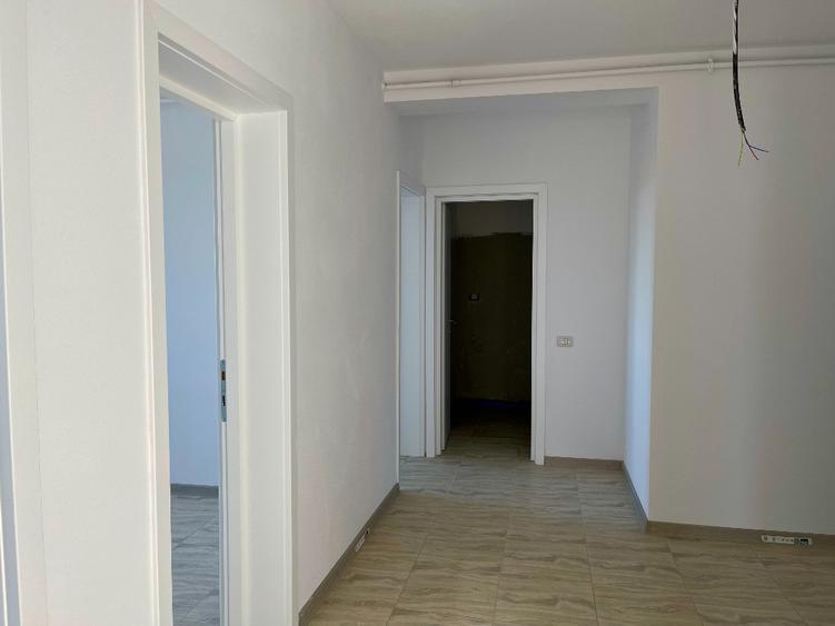 Apartament cu 2 camere semidecomandat în Sânpetru