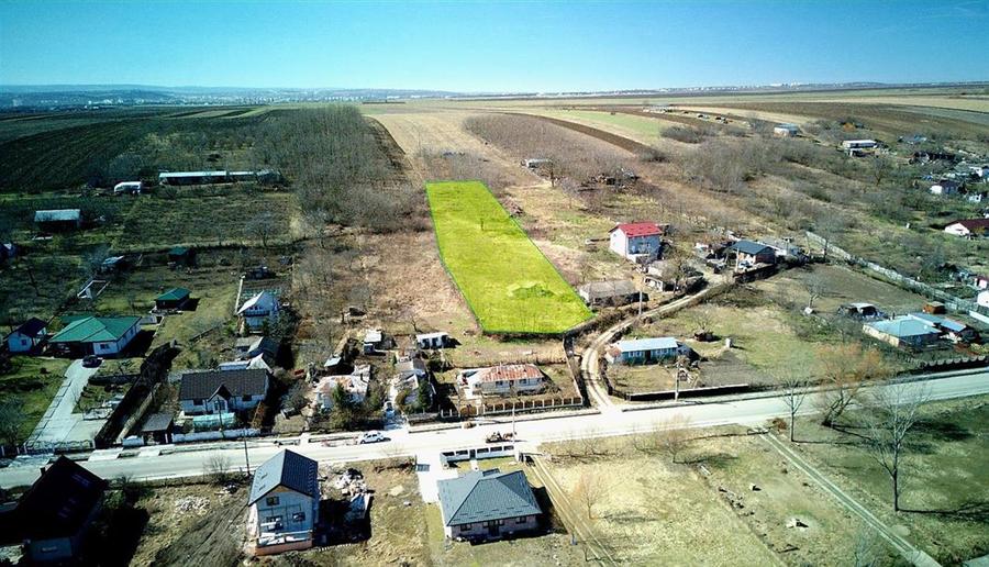 Teren Construcții intravilan de 2260 mp, în Holboca