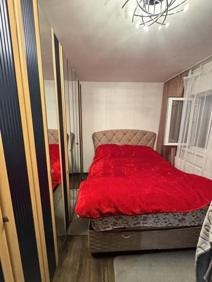 Apartament cu 2 camere decomandat, mobilat în Calea Severinului