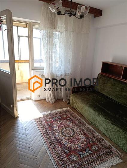 Apartament cu 3 camere decomandat în Unirii Sud