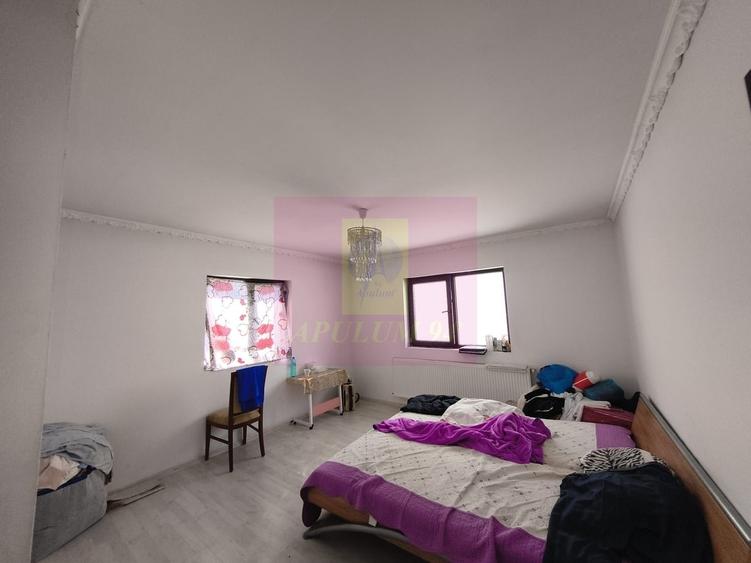 Casă cu 4 camere cu Teren 150 Mp în Berceni