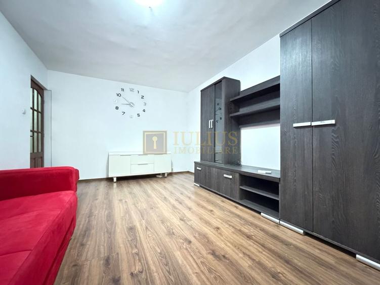 Apartament cu 3 camere decomandat, mobilat în Soarelui
