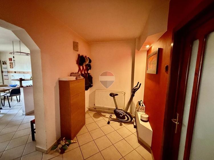 Apartament cu 3 camere decomandat în Ultracentral