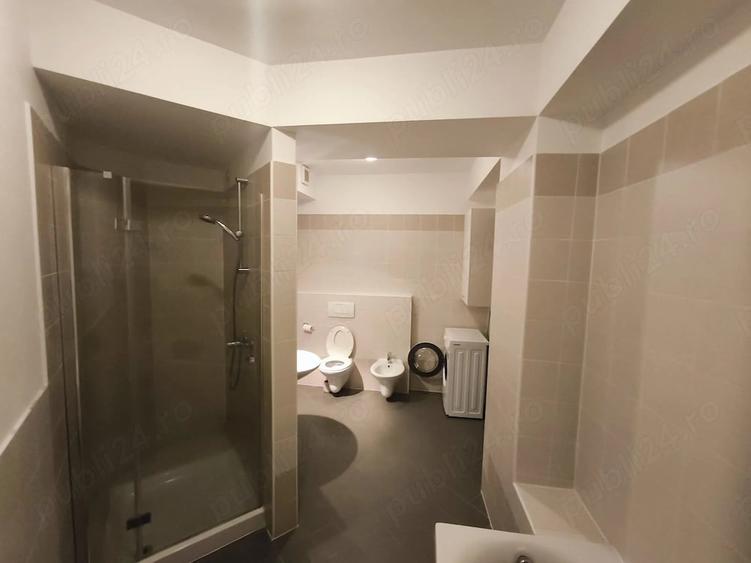 Apartament cu 3 camere decomandat în Torontalului