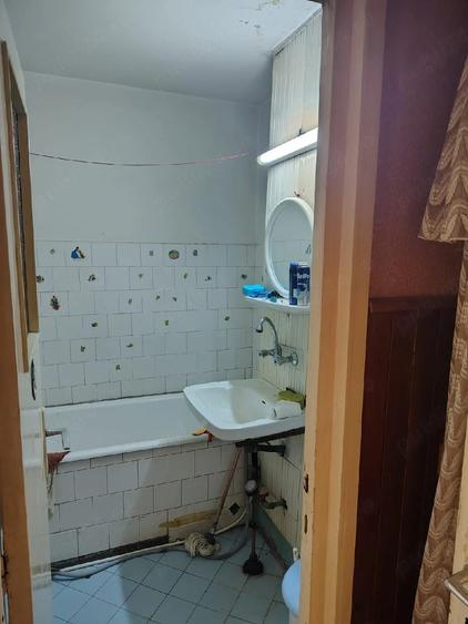 Apartament cu 2 camere nedecomandat în Central