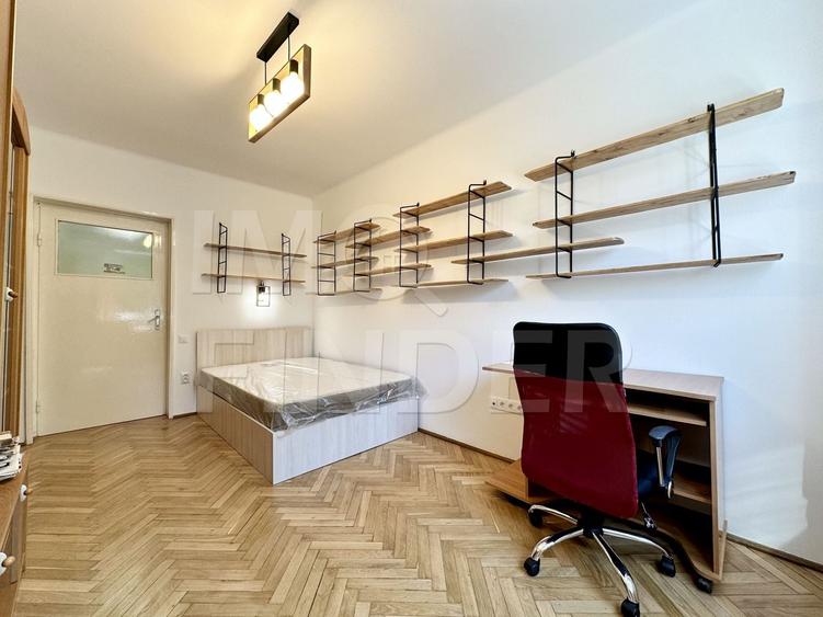 Apartament cu 3 camere decomandat, mobilat în Central