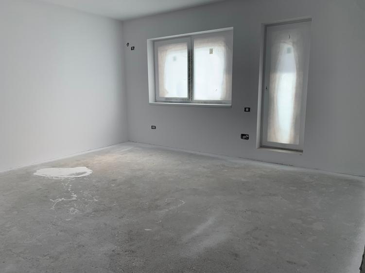 Apartament cu 2 camere decomandat în Berceni — fotografia 3