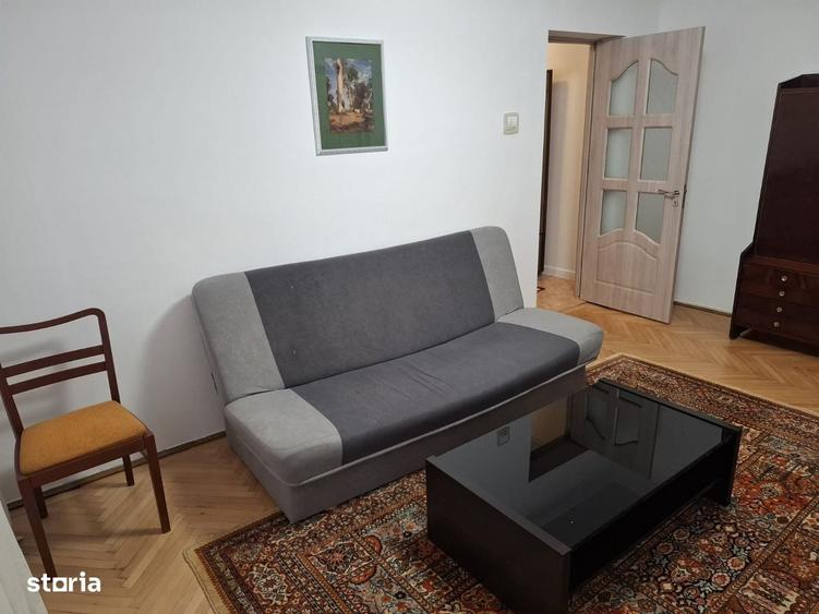 Apartament cu 2 camere semidecomandat în Central