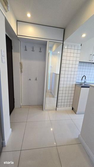 Apartament cu 3 camere semidecomandat, mobilat în Titan