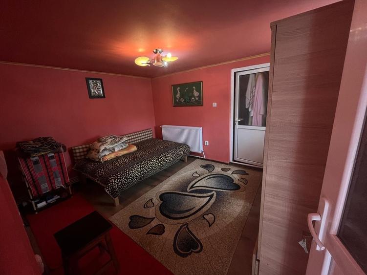 Casă cu 4 camere în Central