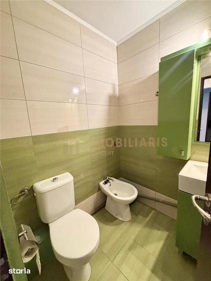 Apartament cu 3 camere în Traian
