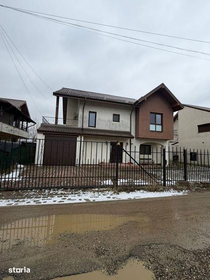 Vand Vila P + 1 Calea Moldovei [ Gheraesti } - 4