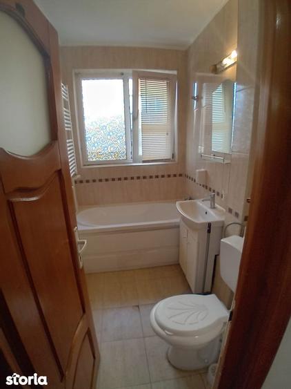 Apartament cu 2 camere semidecomandat, mobilat în Piața Unirii