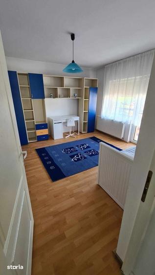Casă cu 4 camere cu Teren 600 Mp în Central