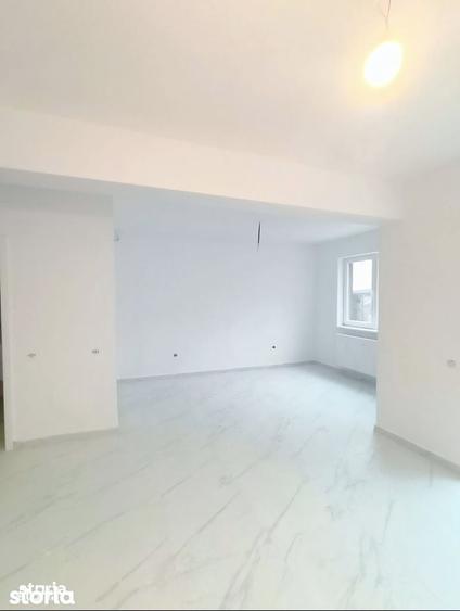 Spațiu comercial, de 42 mp, în Chiajna
