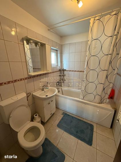 Casă cu 4 camere cu Teren 336 Mp în Curtești