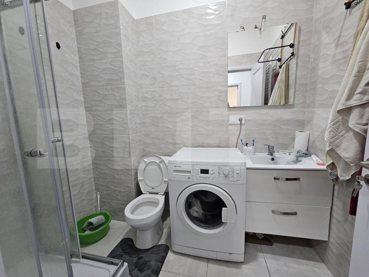 Garsonieră decomandată, mobilată în Hlincea