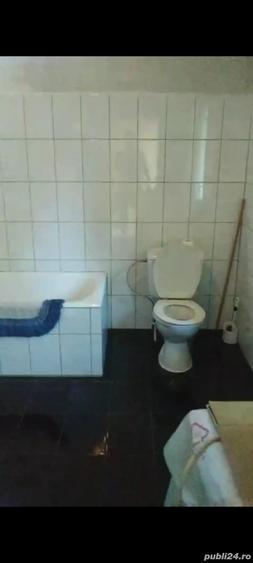Casă cu 2 camere în Cuvin