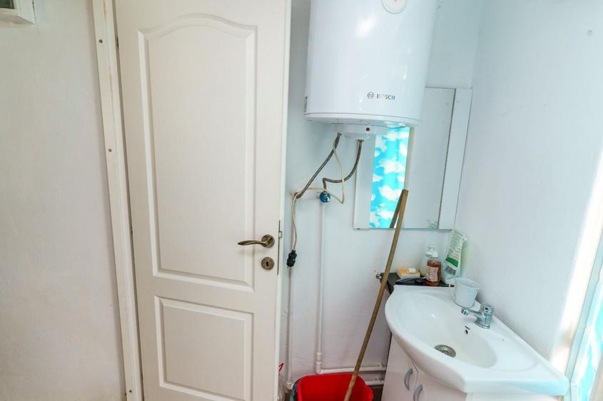 Casă cu 2 camere în Central