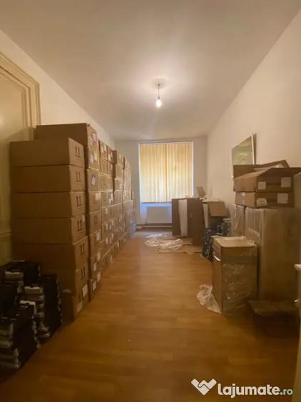 Casă cu 5 camere cu Teren 300 Mp în Ultracentral