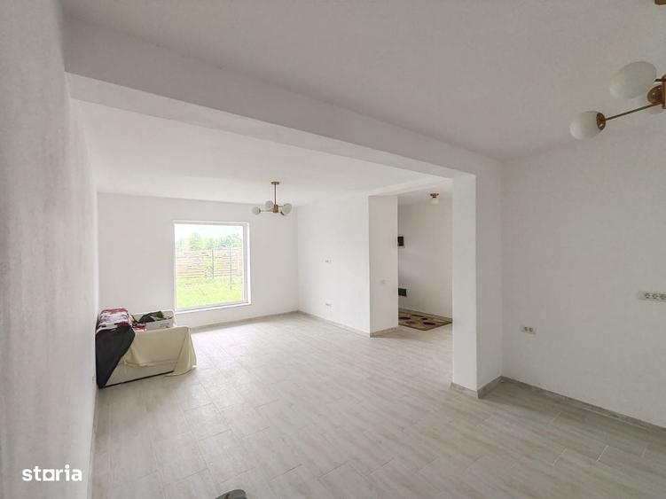 Casă cu 3 camere în Sânpetru