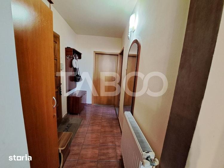 Apartament cu 2 camere decomandat în Trei Stejari