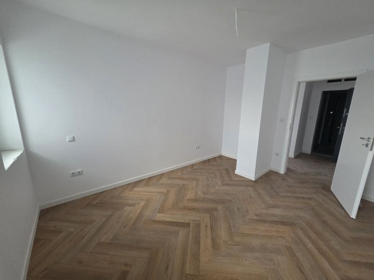 Apartament cu 2 camere decomandat în Exterior Vest