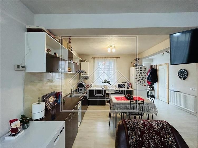 Duplex cu 3 camere cu Teren 136 Mp în Arhitecților - Calea Cisnădiei