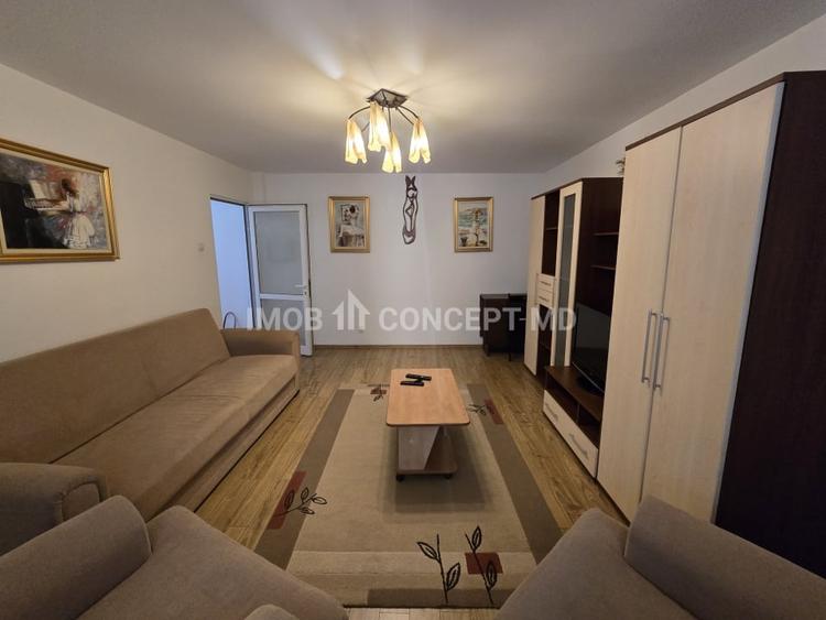 Apartament cu 3 camere decomandat, mobilat în Central