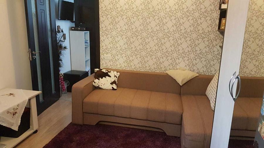 Apartament cu 2 camere semidecomandat în Basarabia