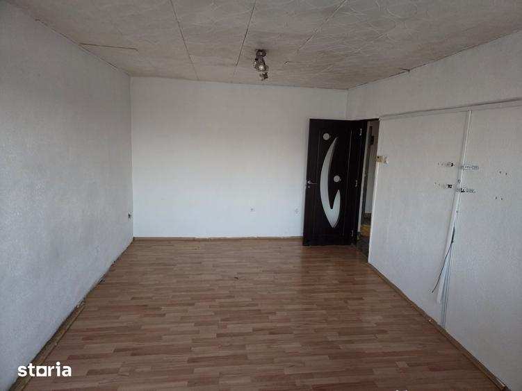 Apartament cu 2 camere decomandat în Obor
