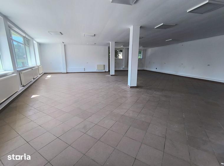 Spațiu comercial, de 170 mp, în Central
