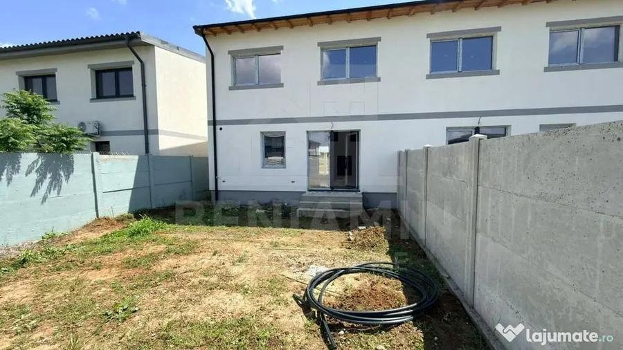 Casă cu 4 camere cu Teren 200 Mp în Central