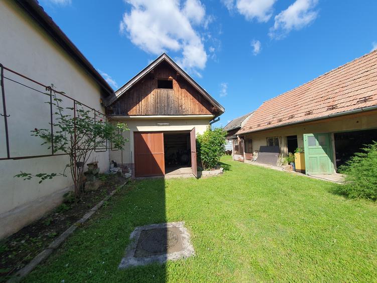 Casă individuală cu 4 camere cu Teren 100 Mp în Baciu