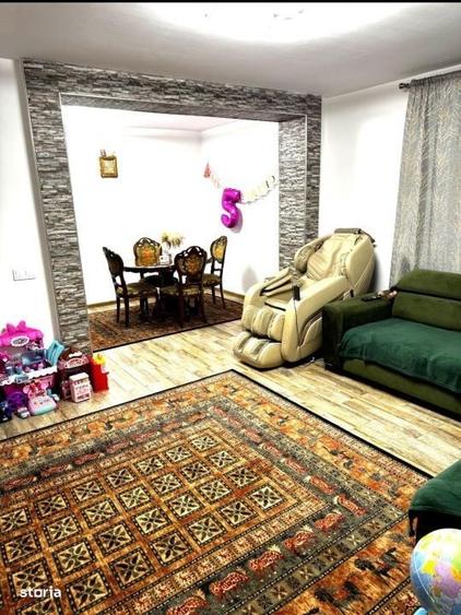 Casă cu 4 camere în Sânnicoară