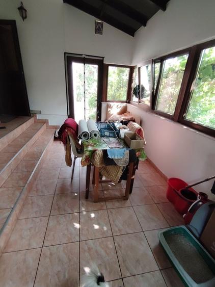 Casă cu 4 camere în Valea Lupului