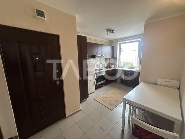 Apartament cu 3 camere decomandat, mobilat în Mihai Viteazul