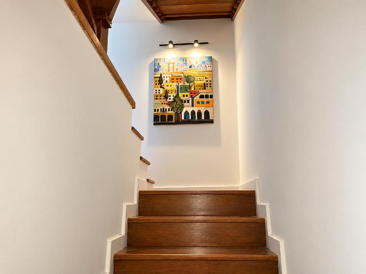 Duplex cu 4 camere cu Garaj în Odăile