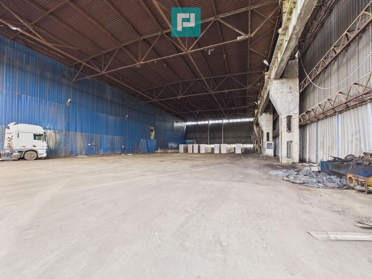 Spațiu industrial, de 1,916 mp, în UTA
