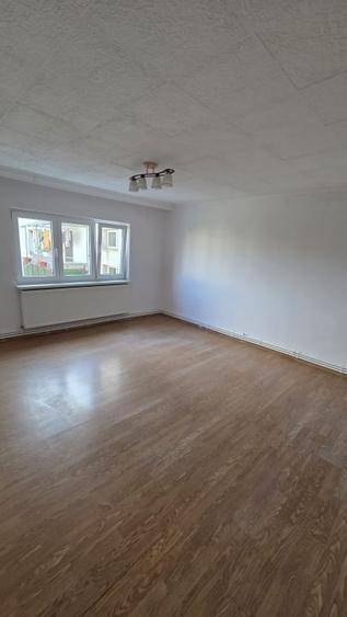 Apartament cu 3 camere decomandat în Micro 17
