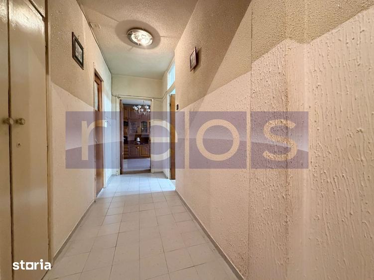 Apartament cu 2 camere decomandat în Tei