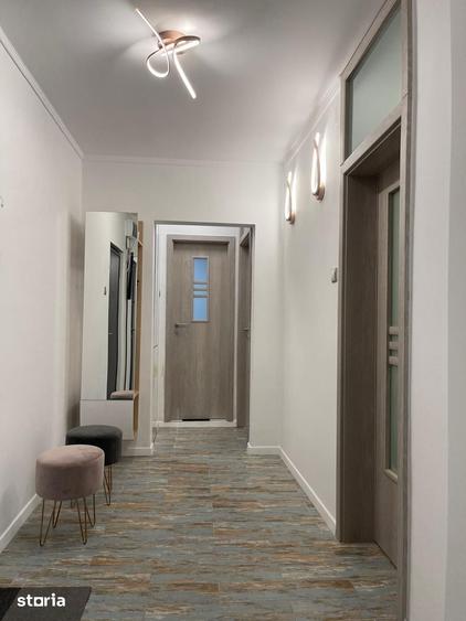 Apartament cu 2 camere decomandat în Tei