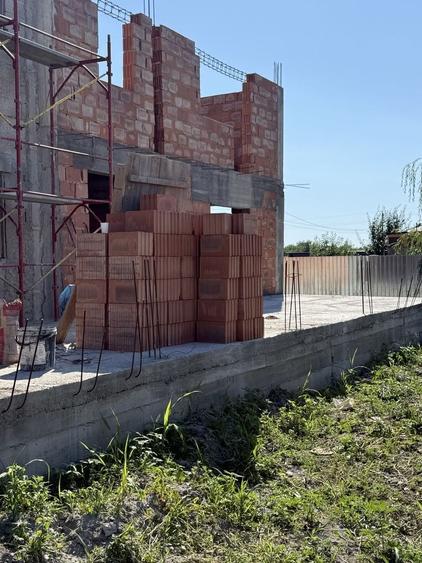Casă cu 4 camere în Vărsătura